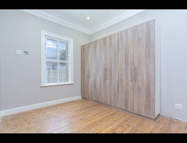615M² BUILDING FOR SALE IN MOWBRAY